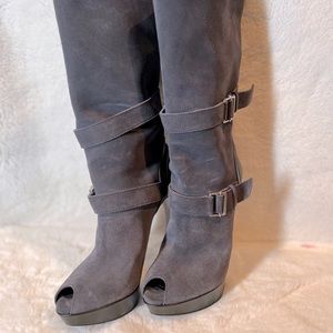 Alexander McQueen suede boots size 39